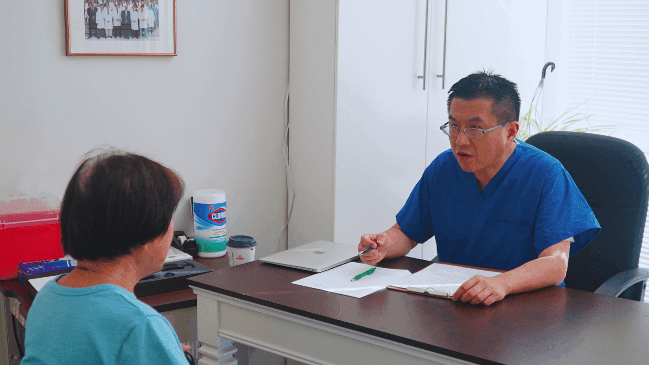 Asian American Healthcare Center's offers free chronic disease screening to uninsured individuals in Maryland. (Photo by: Pingping Yin)